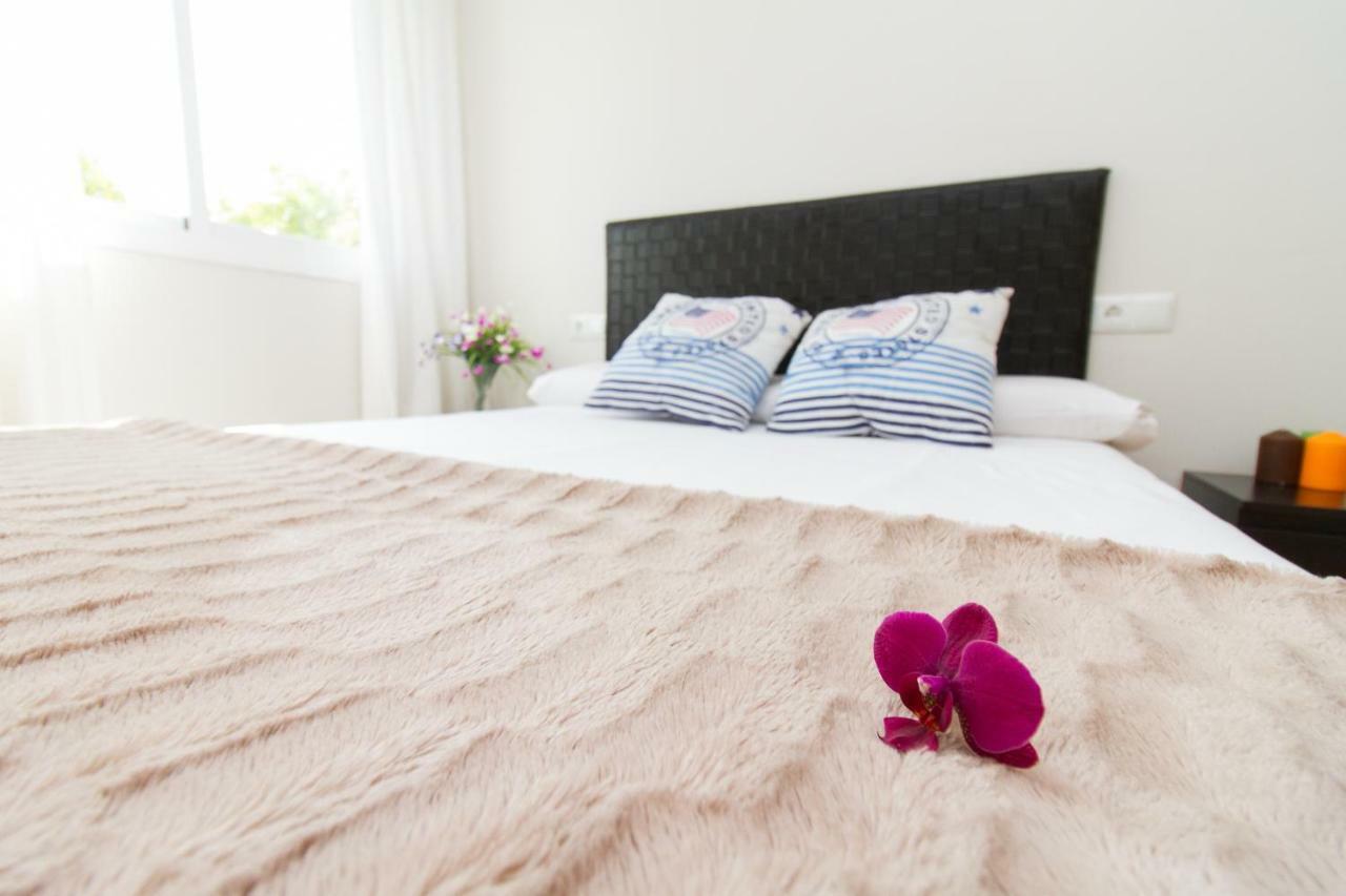 Charming Apartment In Pedregalejo Malaga Luaran gambar